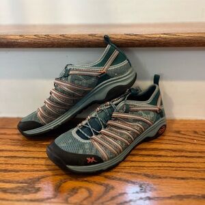 Chaco Women’s Outcross Evo Shoes